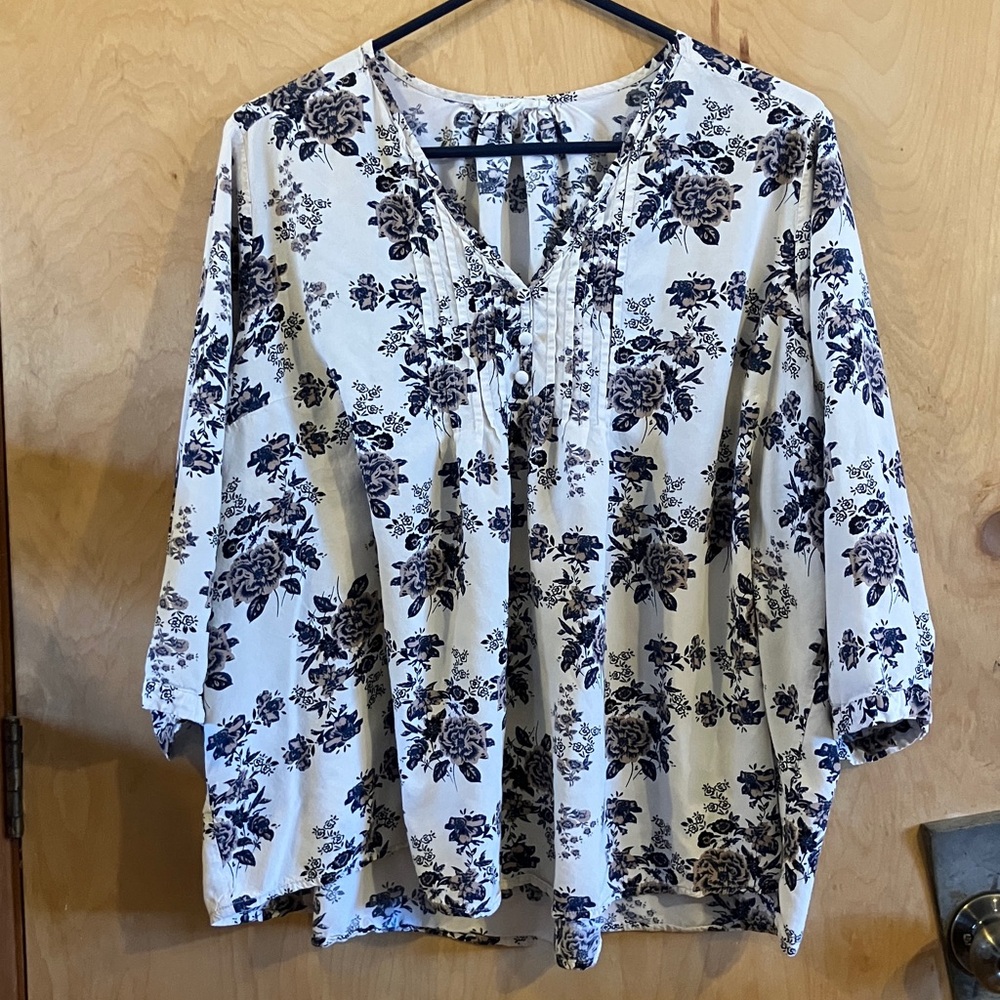 Floral Print Women's Top - Black and White